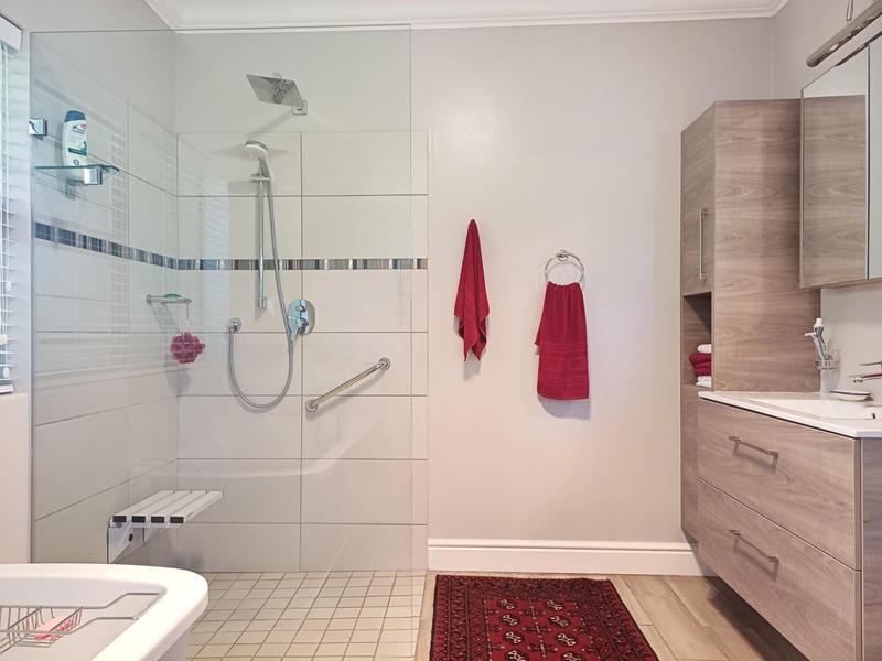 3 Bedroom Property for Sale in Reebok Western Cape